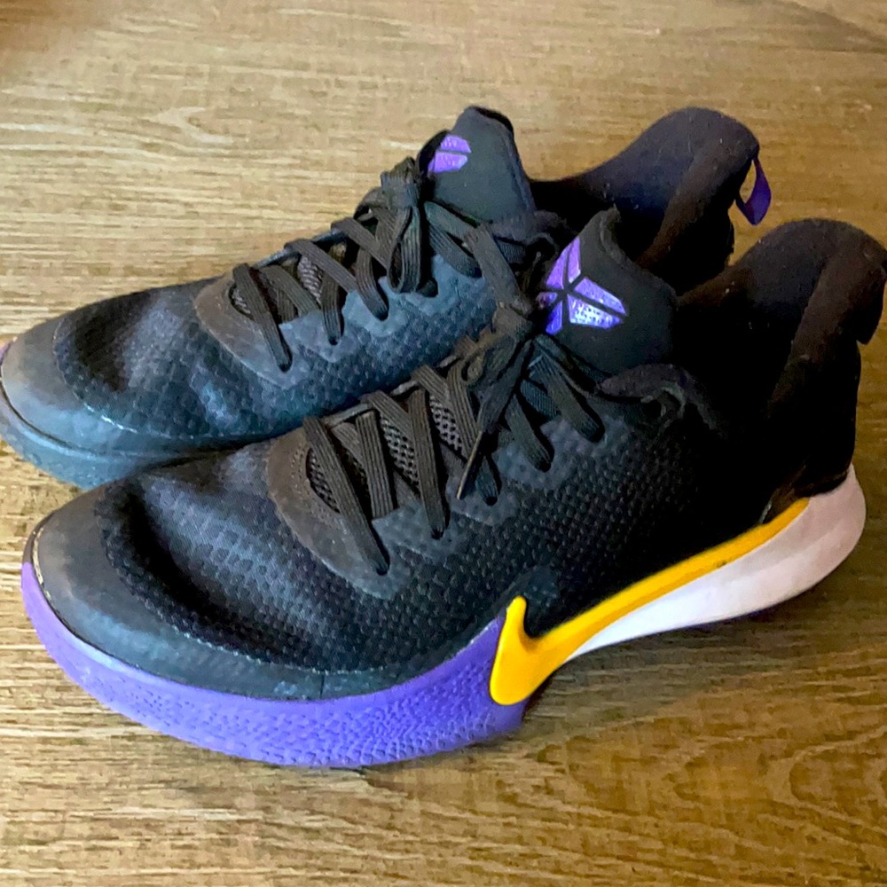 Nike Mamba Focus Lakers size 6